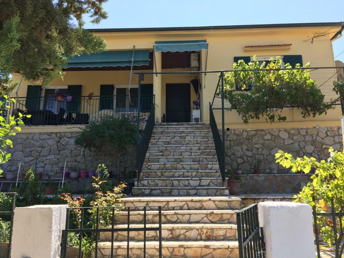 Sunblest Villa Dafnáta Екстериор снимка